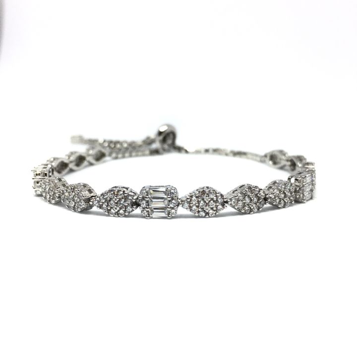 100 unique workwear diamond bracelets | Beautiful jewelry diamonds, Wedding  accessories jewelry, Diamond bracelet design